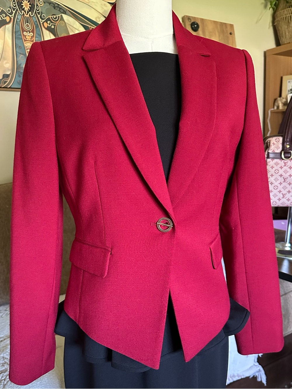 Tahari Blazer Red Size 4 p in Excellent Condition